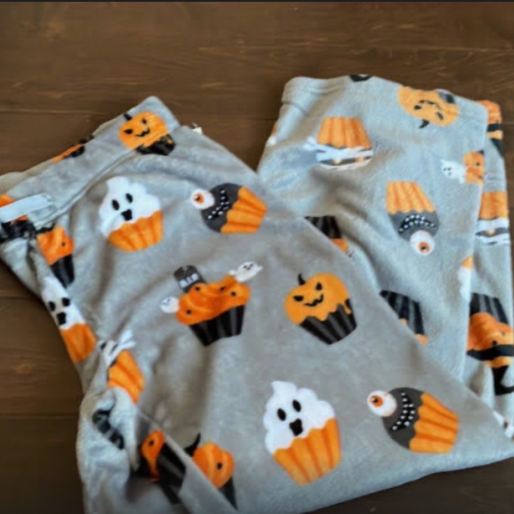 Berkshire Homewear Halloween Cupcake Plush Pajama Pants